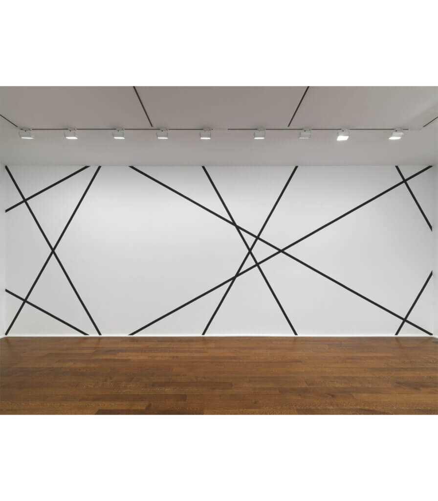 4 trames 30°, 60°, 120°, 150° partant des 4 angles du mur. Intervalles : hauteur du mur (4 Grids 30°, 60°, 120°, 150° starting from the 4 Corners of the Wall. Intervals: Height of the Wall)