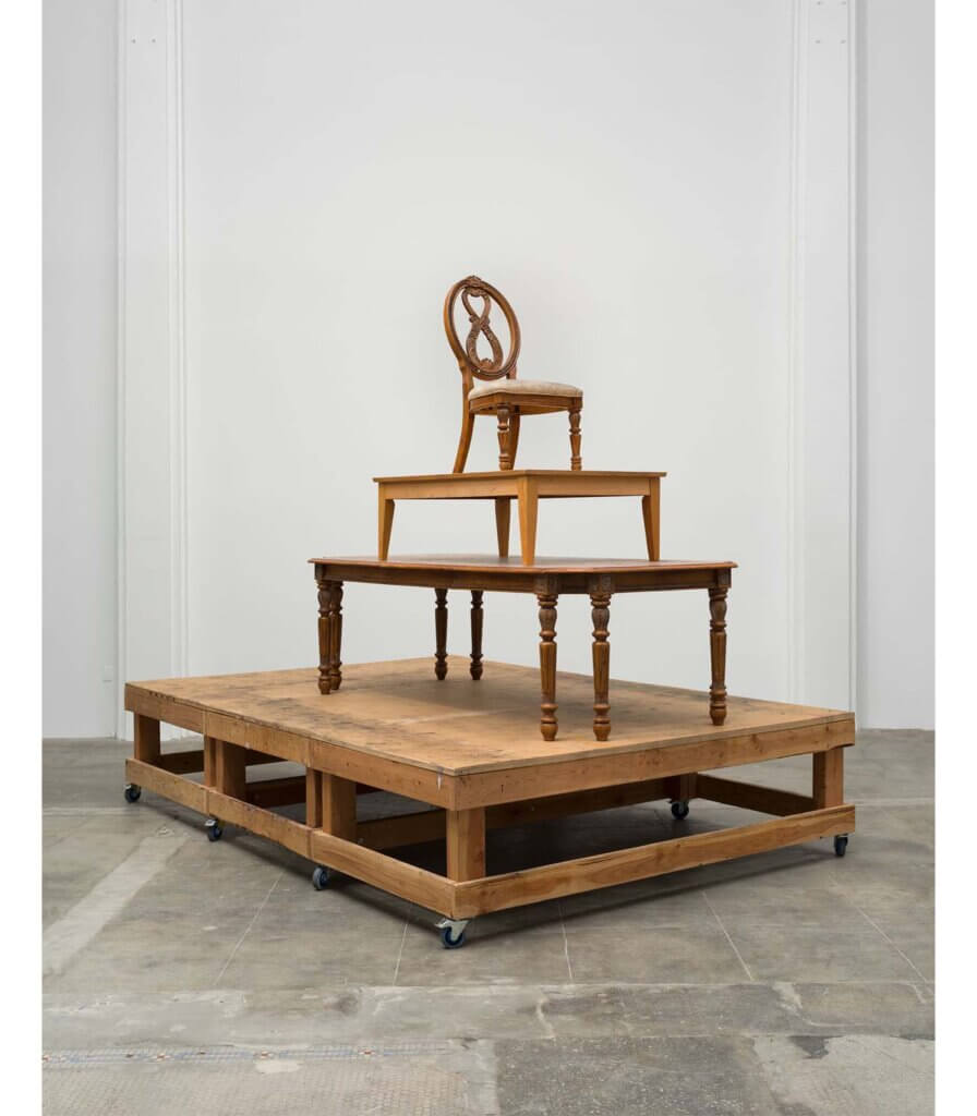 A&E, Table Stack Throne, Santa Anita Session