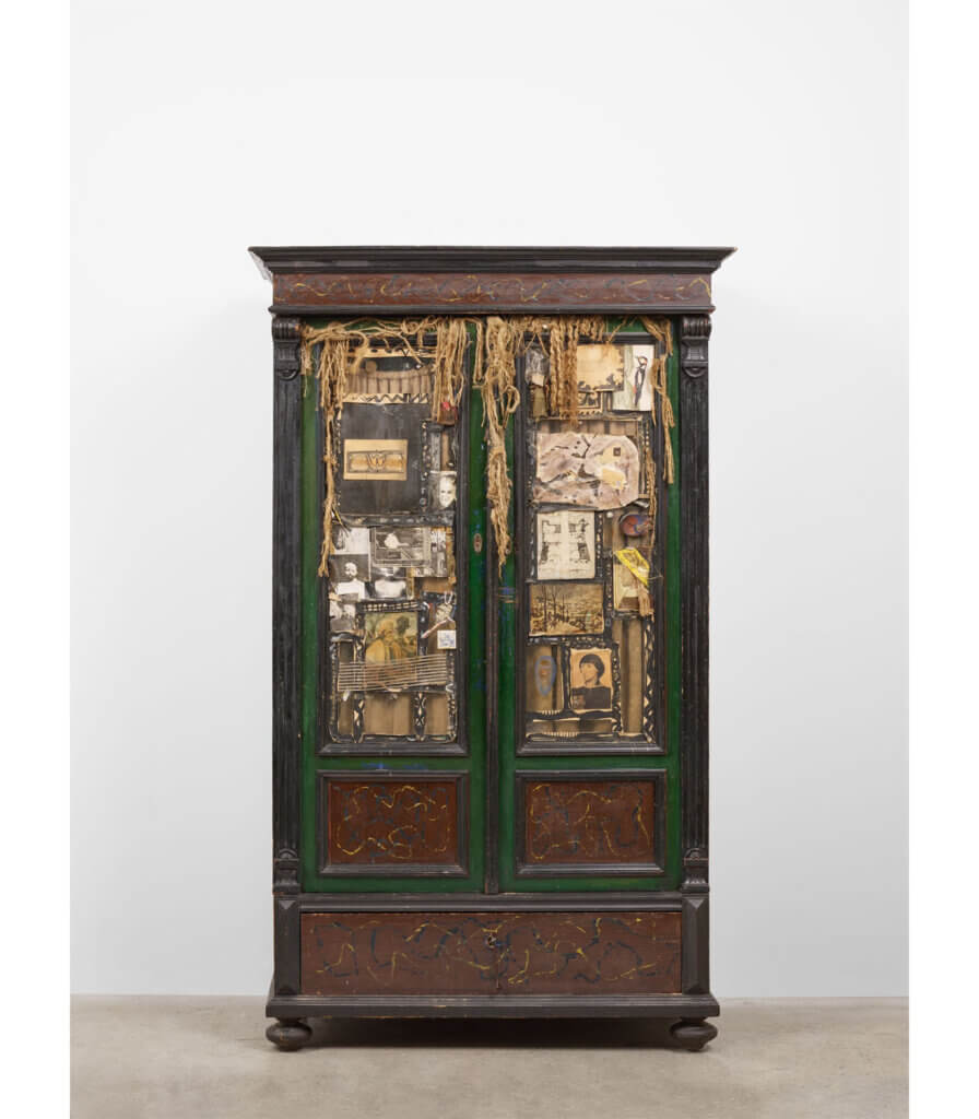 Szafa (Cabinet)